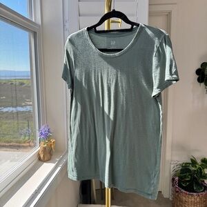 GAP Short Sleeve Tee in Olive